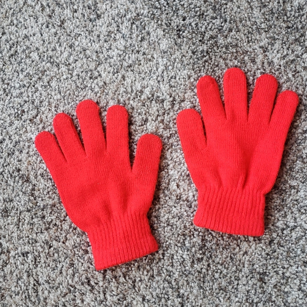 MITTENS,  red